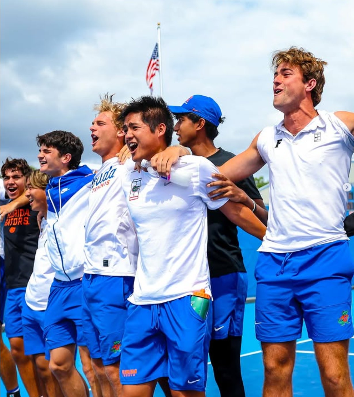 Kevin Edengren celebrating with Florida Gators tennis teammates